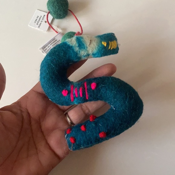 ❤️… Anthropologie Monogram S Ornament - Picture 1 of 2